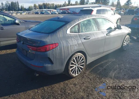 2022 BMW 228 Gran Coupe I xDrive z USA, uszkodzony, nr VIN WBA73AK07N7J94501